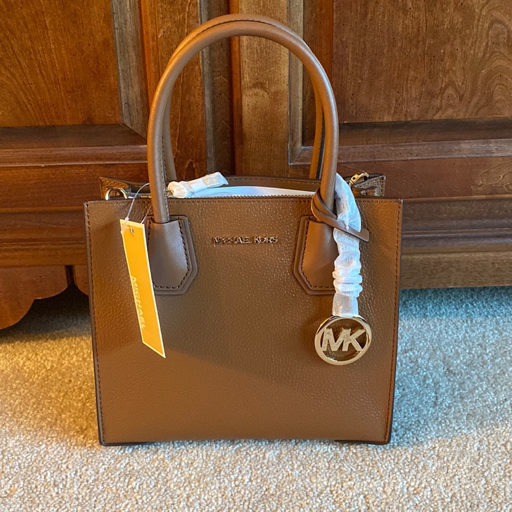 FIRM PRICE Michael Kors Mercer Handbag/Crossbody
